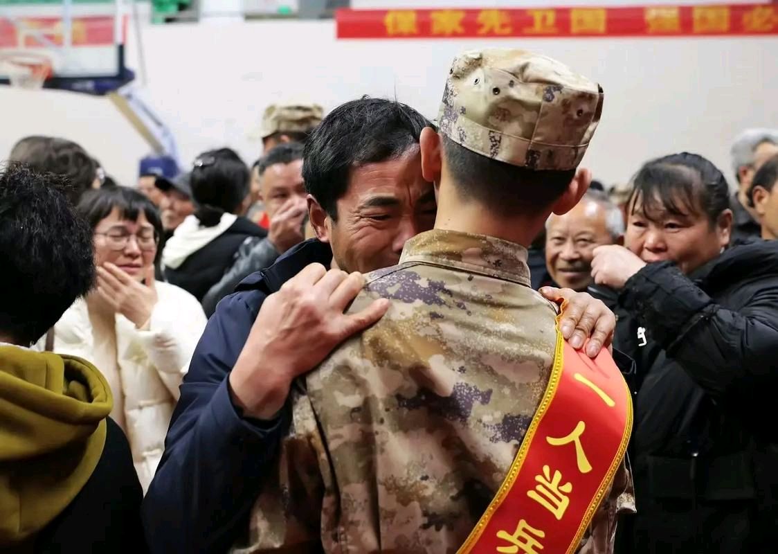 聆听 ‖ 梦缘梦朗诵《接你回家》作者/任学路 诗评《铁血藏柔肠 寸心寄家园》作者/任志扬（图8）