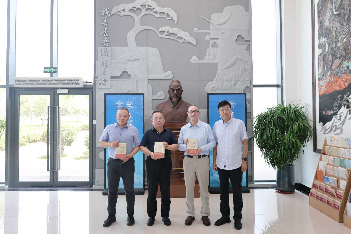邹鲁文脉汇新声 孟学课改启新篇——孟国泰一行到访孟子研究院共探传统文化育人新路径（图3）
