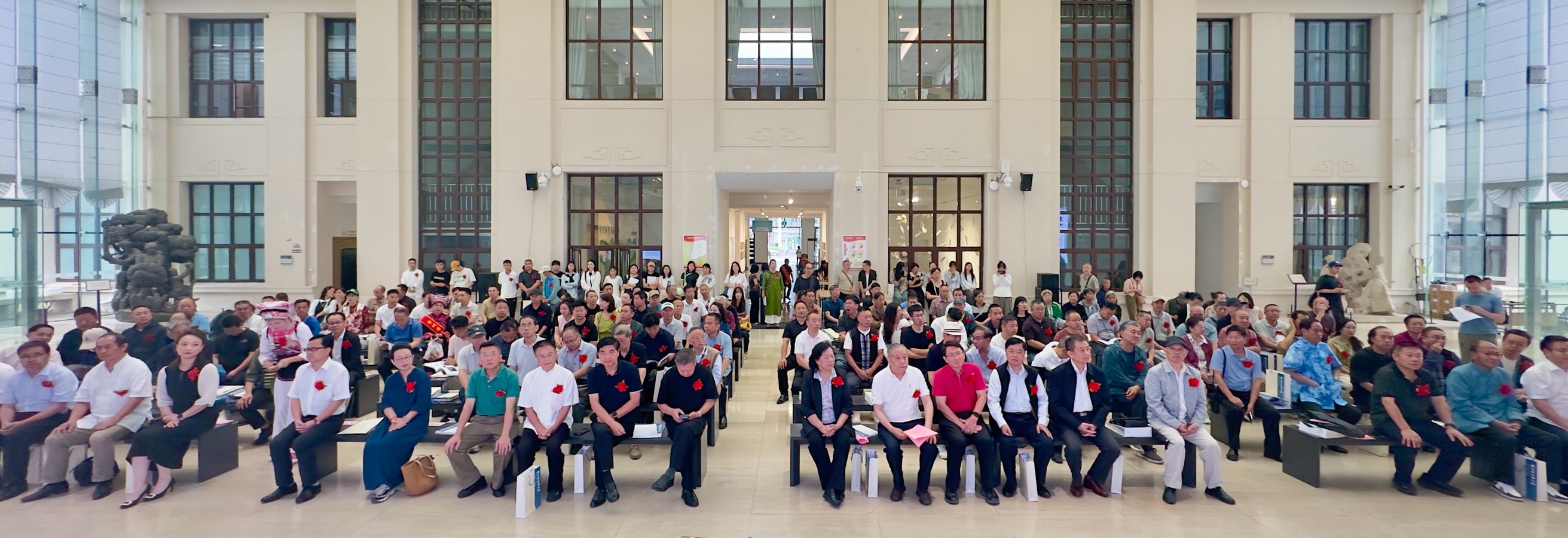翰墨绘布依风韵 丹青筑同心家园——“黔山艺韵好花红”贵州省布依学会首届书画展隆重举行（图3）
