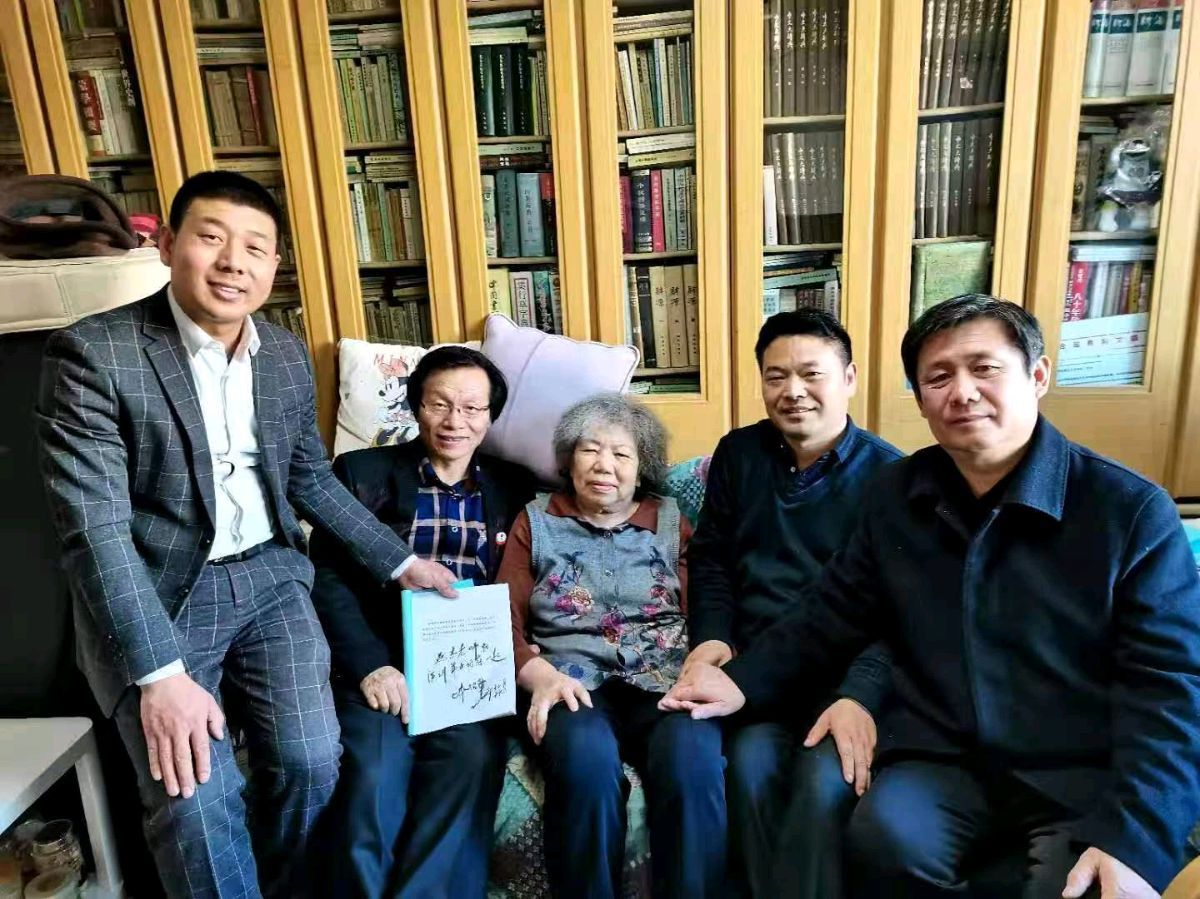 《中华好诗词》隆重推介(河南)著名演讲家优秀诗人从国峰先生《致敬德艺双馨的著名演讲家候希平》敬请雅鉴(图15)