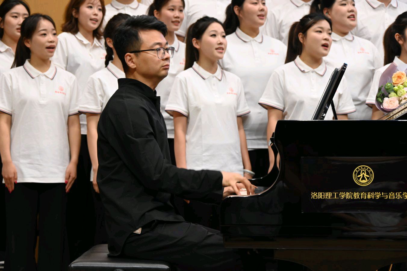 河洛放歌 开元音诗——“我是洛阳人”耿定安原创作品音乐会在洛阳理工学院盛大上演（图10）