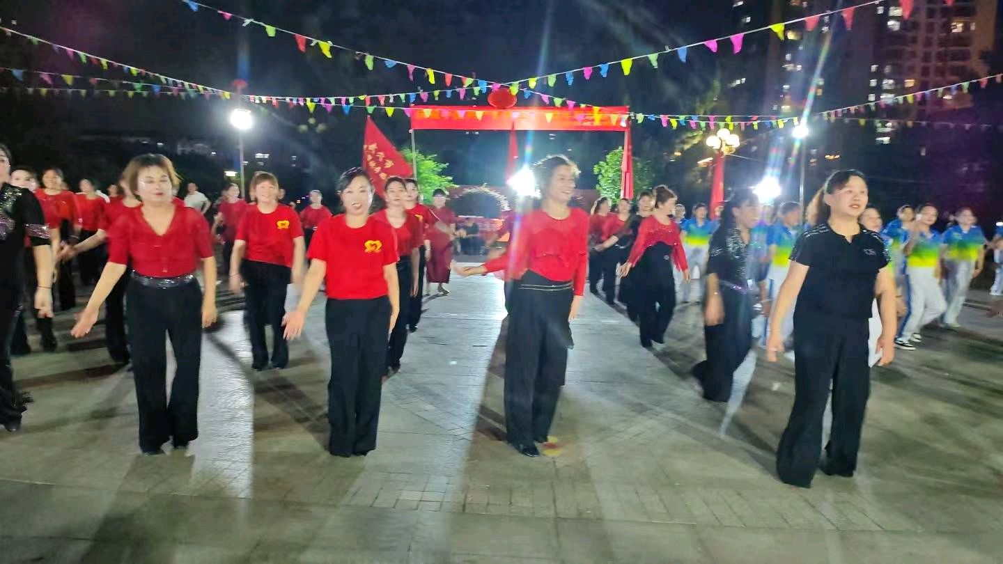 查国《武穴月塘群欣舞蹈队庆祝建党105周年联攻晚会圆满落幕》（图13）