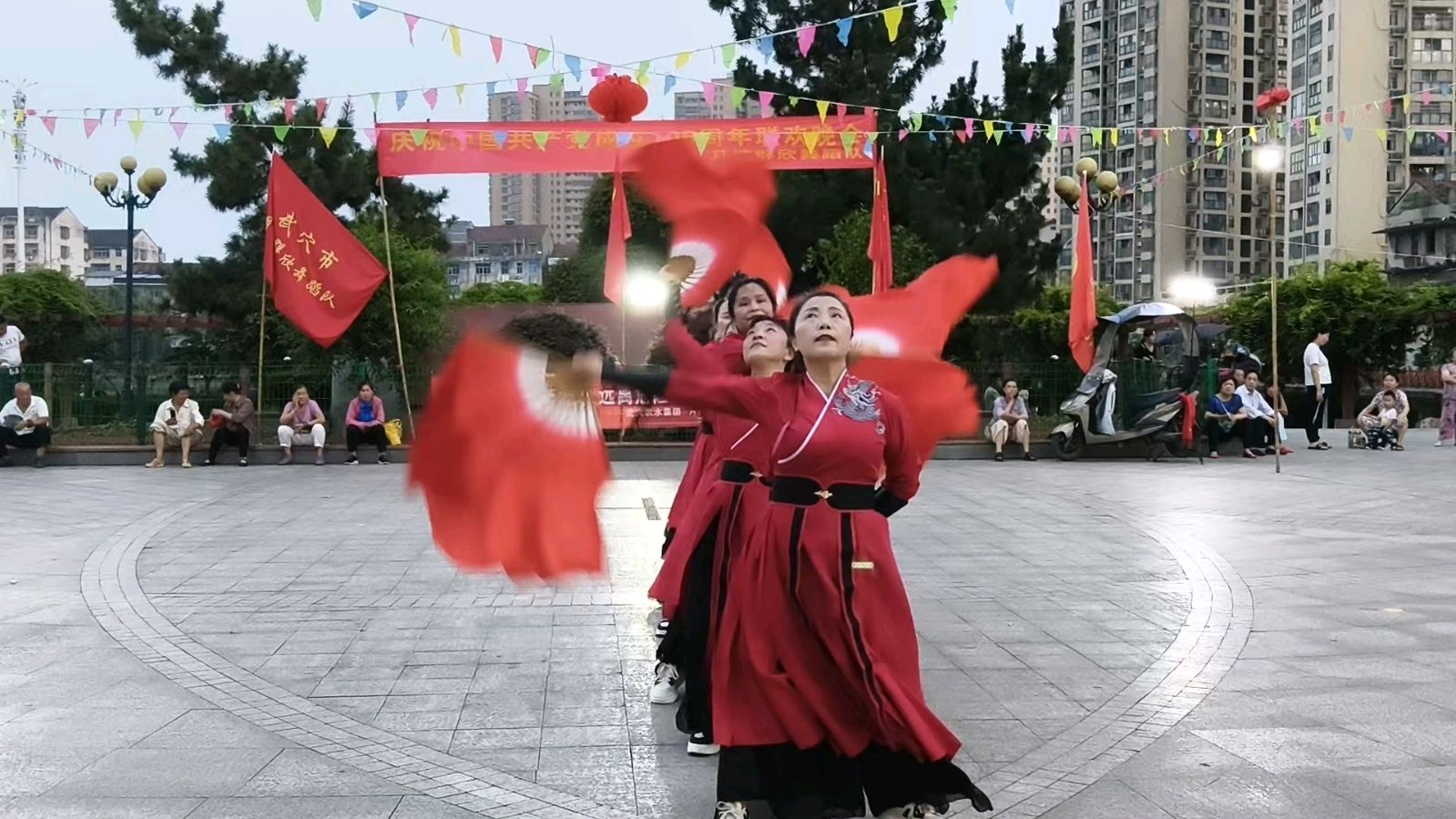 查国《武穴月塘群欣舞蹈队庆祝建党105周年联攻晚会圆满落幕》（图7）