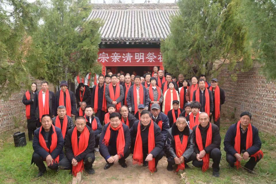复活的踪迹 ——修缮坟茔 寻根归源（图2）