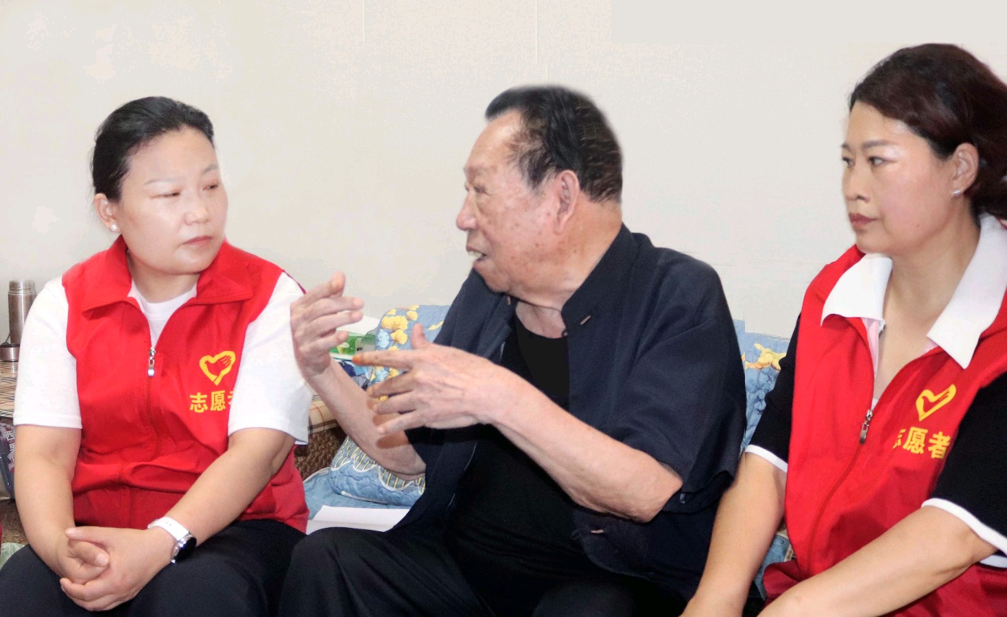 【北京头条】情暖七一 初心如磐：虞城县花木兰志愿者慰问老党员徐德先（图6）
