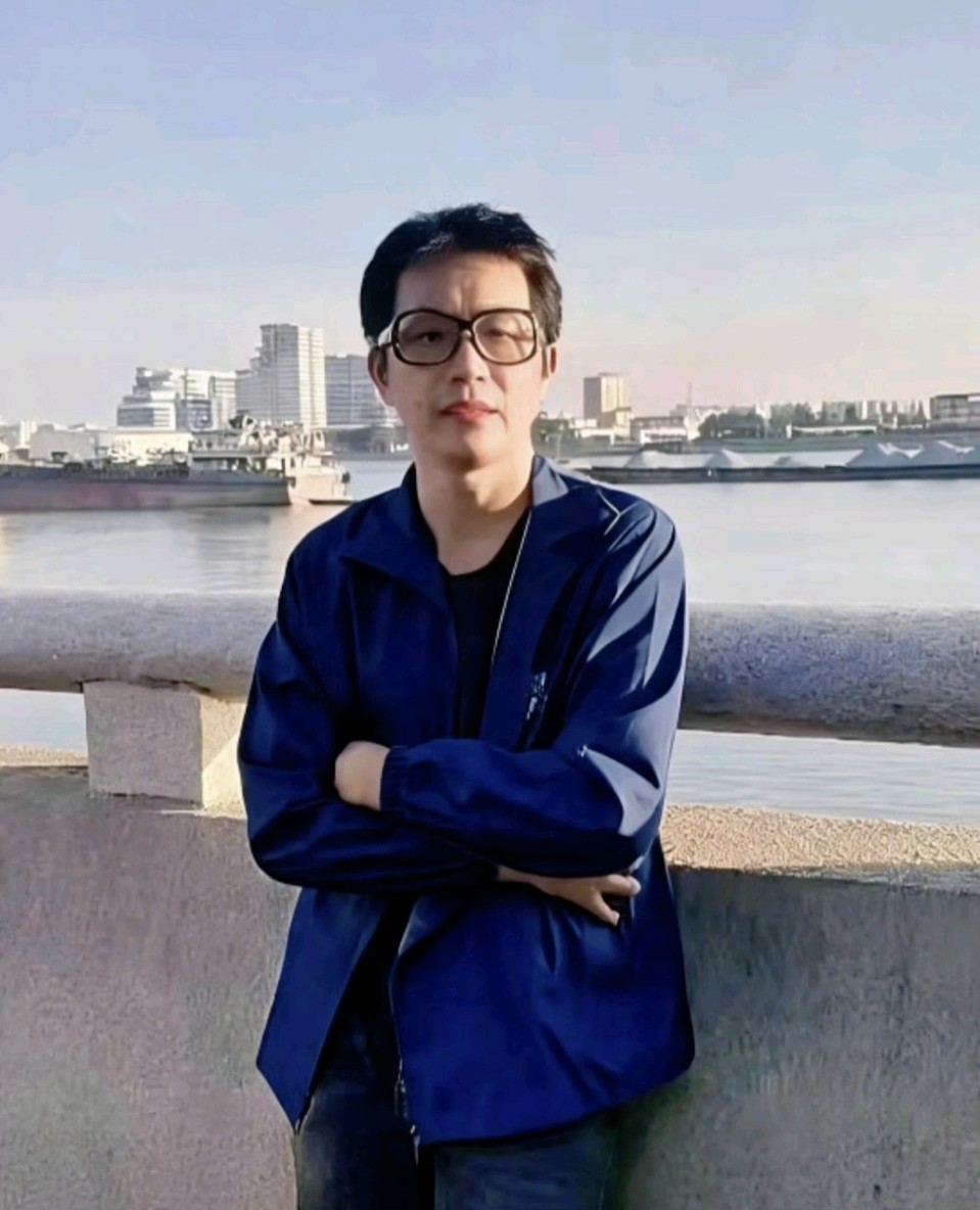 [ 文韵雅苑 ] 名家专访/广西北流籍·彭洪新｜匠心精耕图文事，十一载千里屏前助诗兴/作者：韦国才（图7）