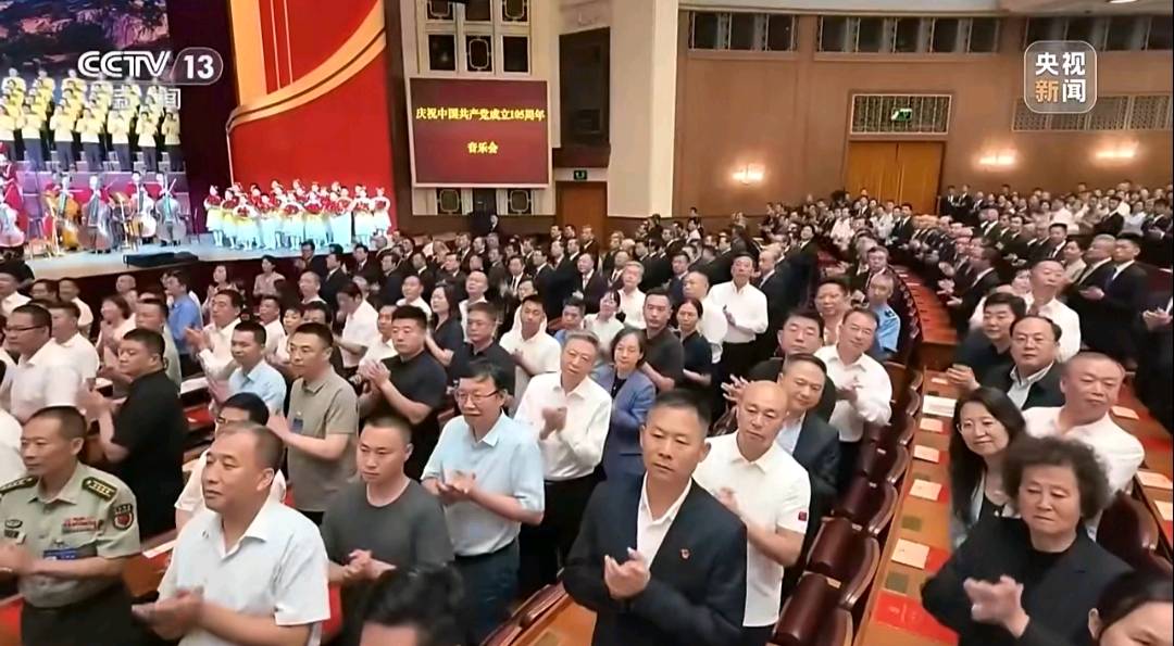 赞建党105周年/彭嘉庆（图6）