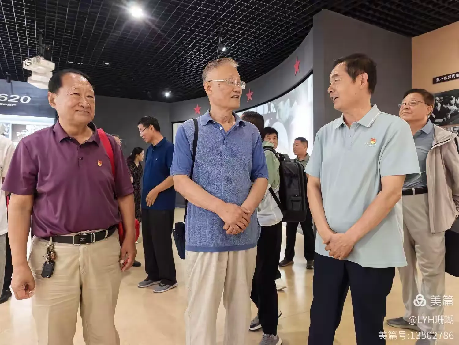 简篇-“七一”颂党恩,东苑漾诗韵