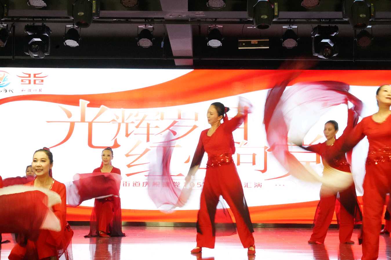 李敬党《光辉岁月 红心向党》主播:杨丽娟；编辑:开心快乐【运河之春】(第239期)（图13）