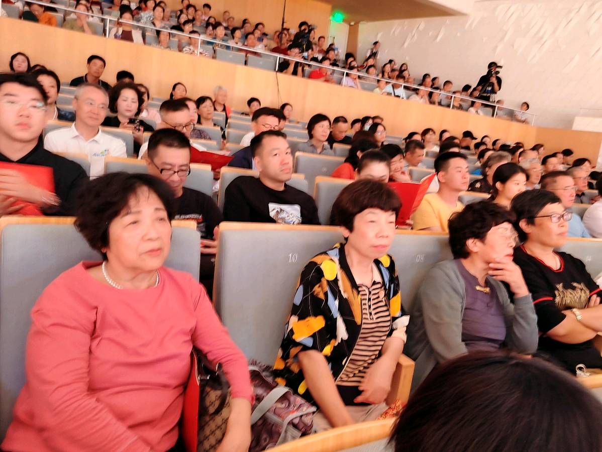 福建银龄艺术总团福清分团组织赴榕观摩红色经典音乐会(图34)