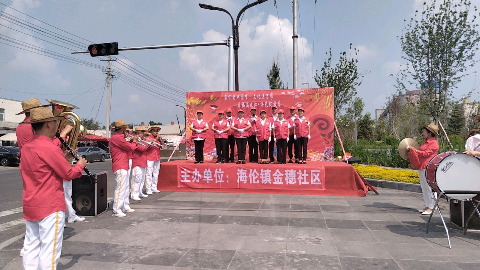 红歌颂党恩 志愿暖民心（图6）