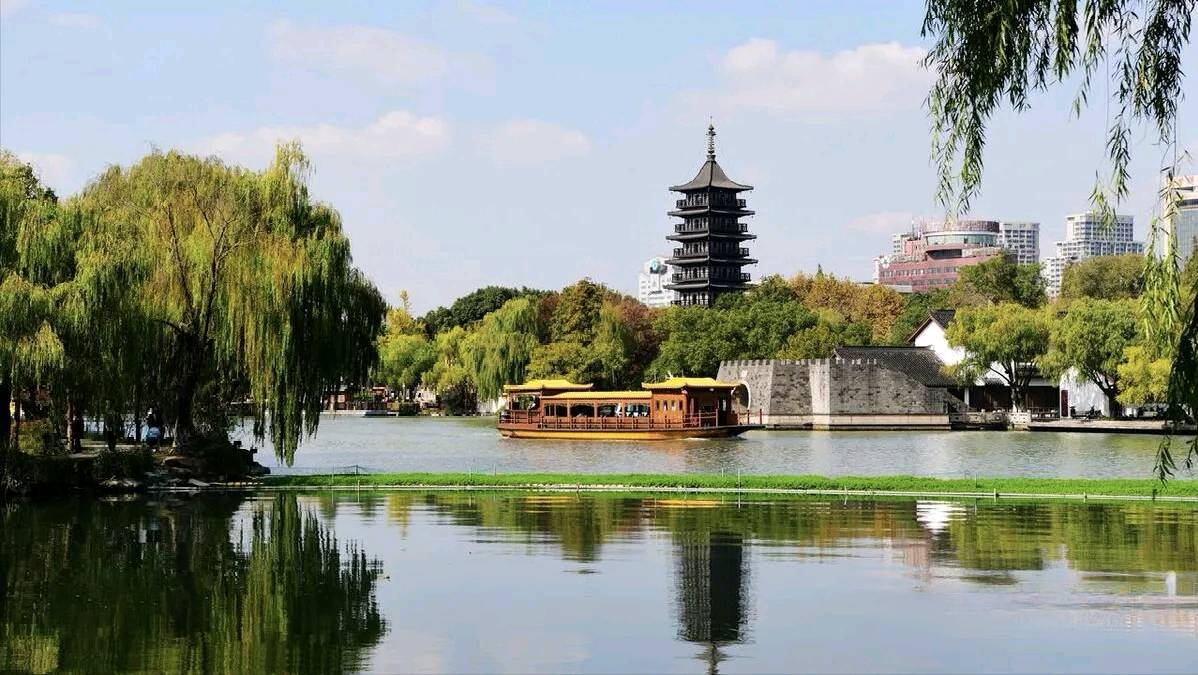 【当代文艺】《南湖红船：一条小船和一个大党诞生的故事》作者：墨染青衣（图2）