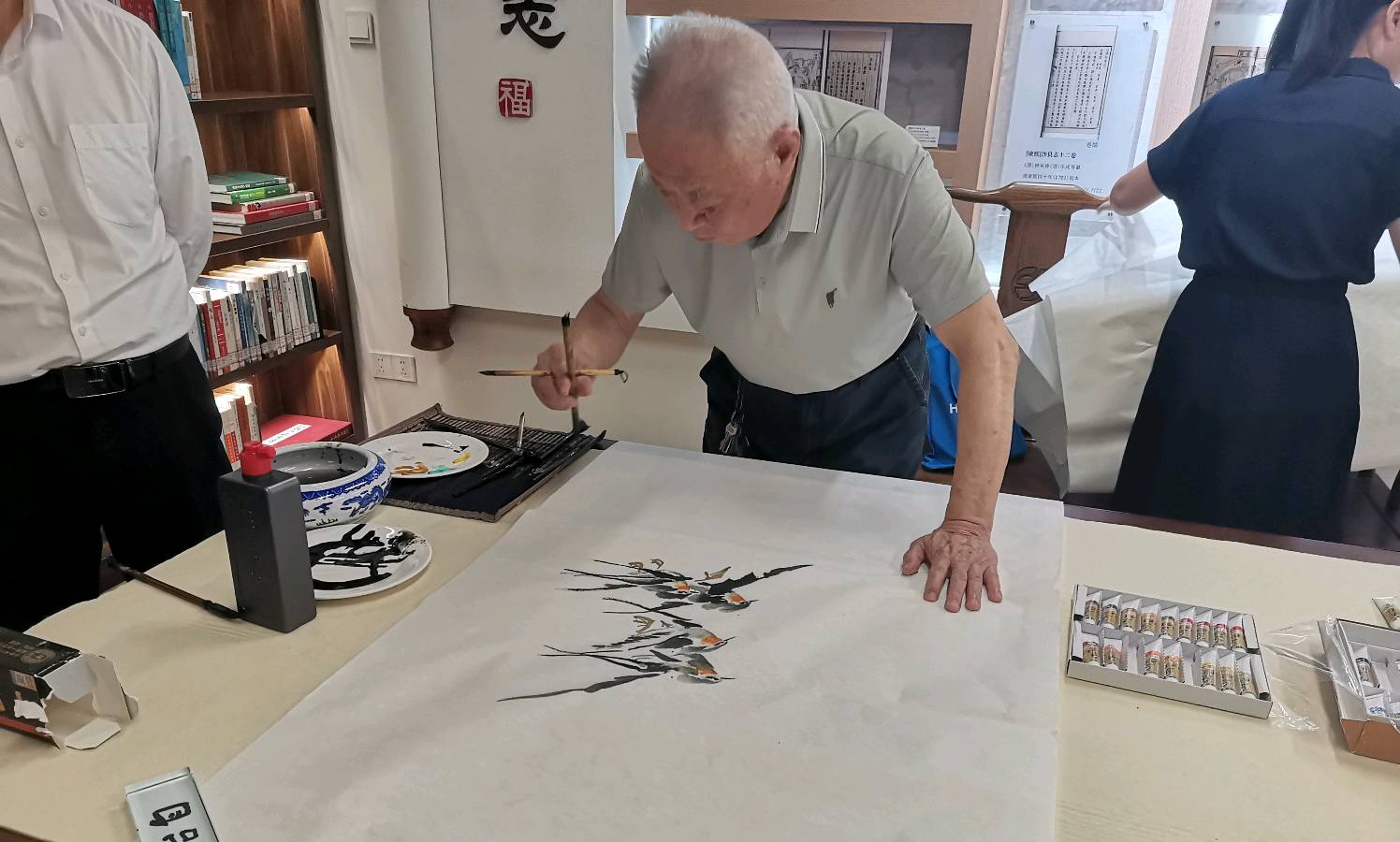 “墨香承伟业 丹青继征程”主题书画展在榕隆重开幕（图10）