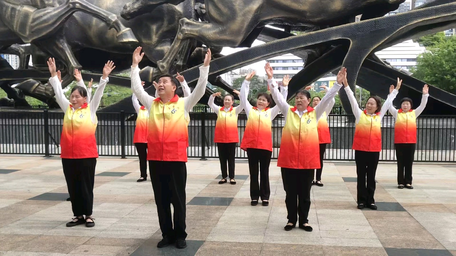 同心向党庆七一 逐梦前行谱新章（图4）