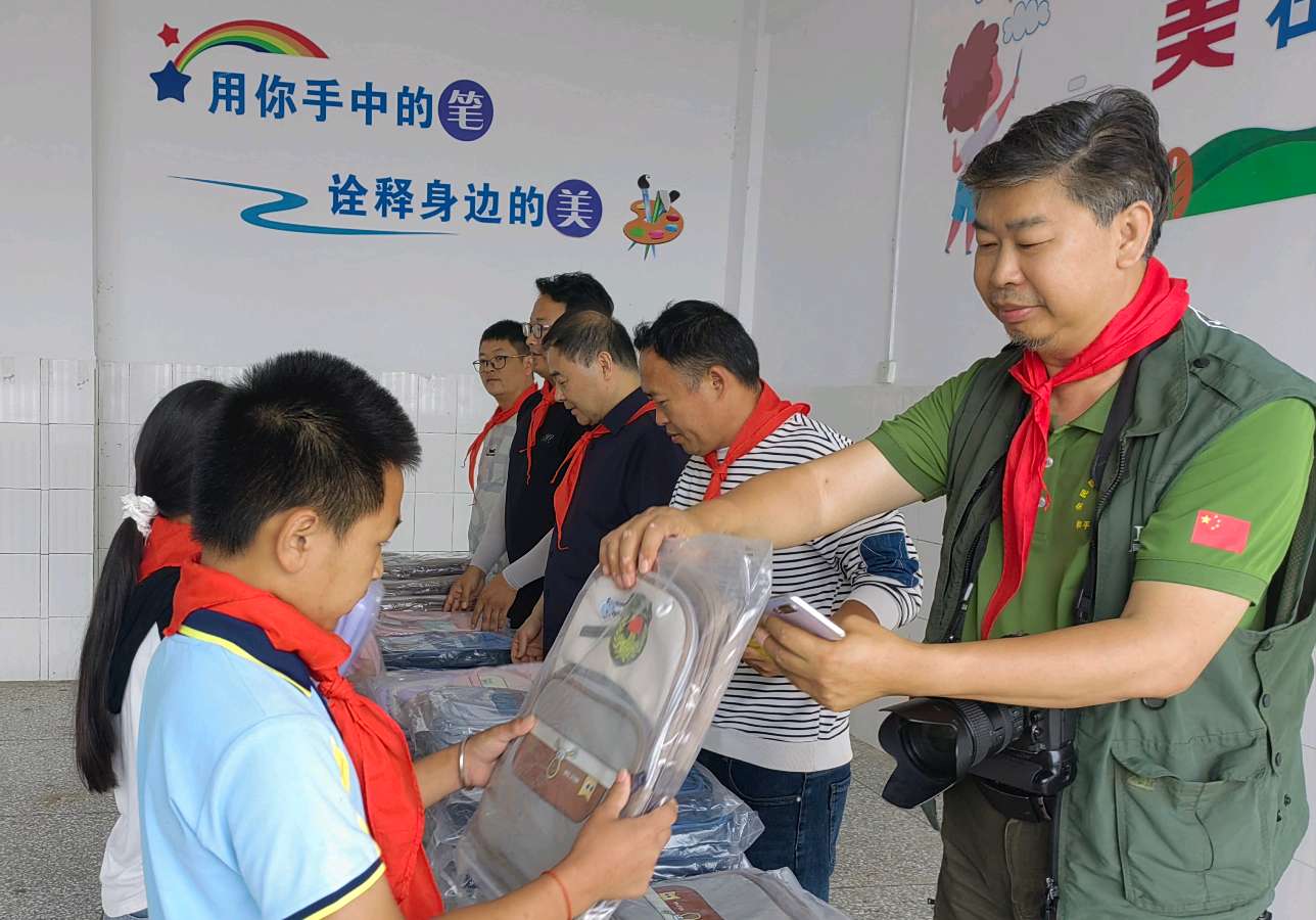 情系边关 心系国防——云南省全民国防教育协会开展学术及实践活动侧记(图19)