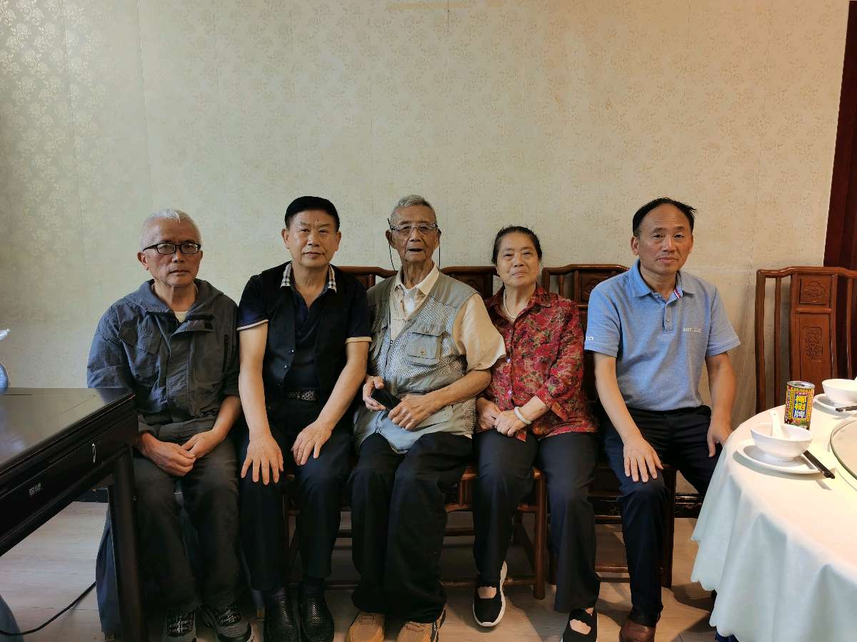 《四渡》里的这场绝境翻盘，藏着每个普通人都能用的破局 《九五老教授刘宗棠请客》（图35）