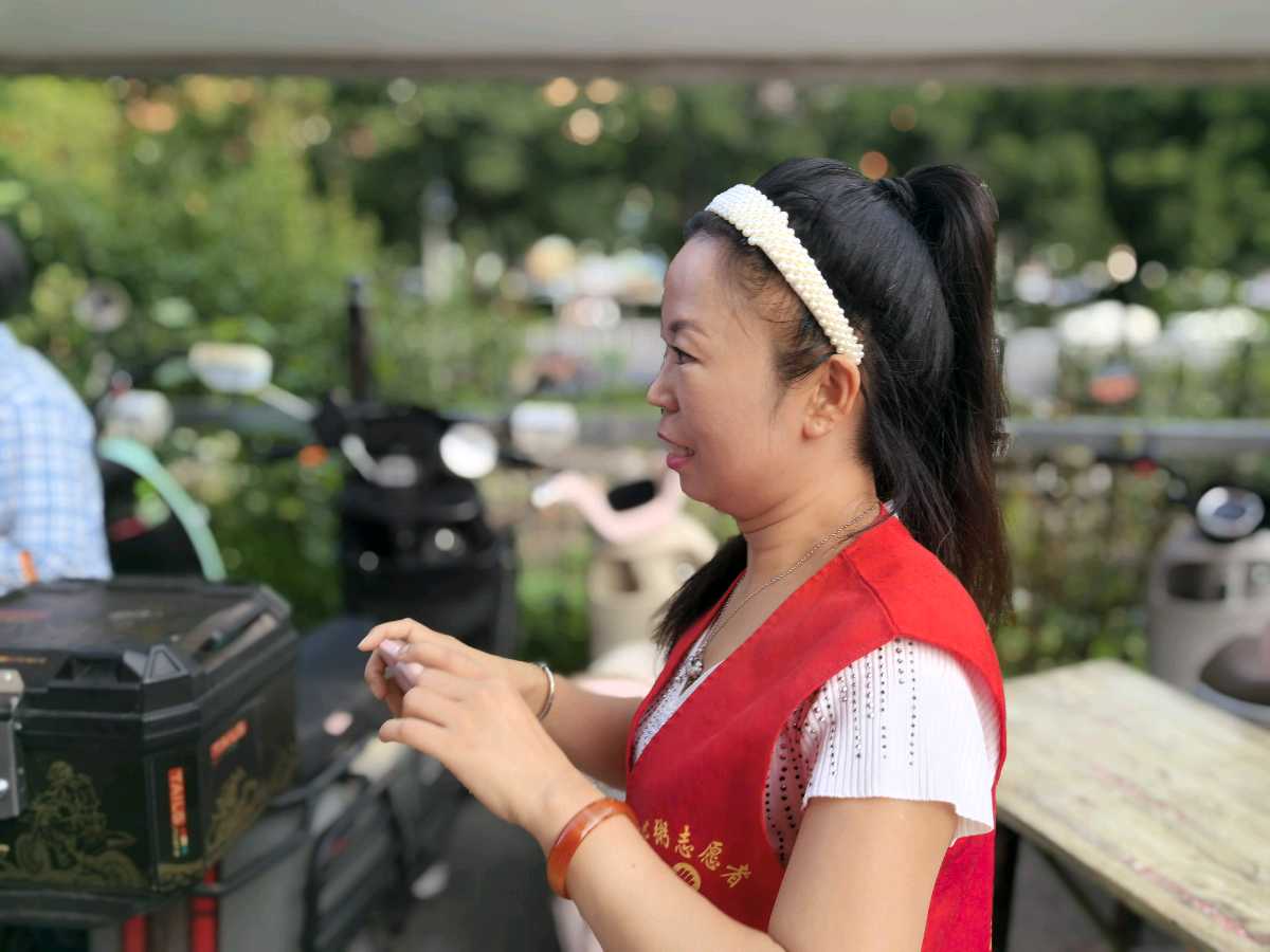 初心暖七一 粥香润鹰城——平顶山志愿者爱心送餐致敬环卫工人（图7）