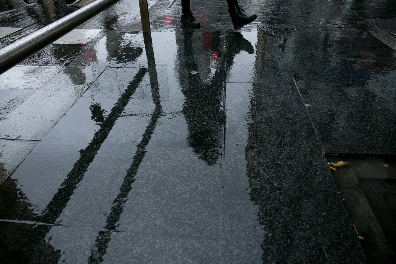 量子诗歌•文同文化社同题诗《下雨了，我们没有带伞》作者：诗社文友——文化强国量子诗歌实验室（筹）（图34）