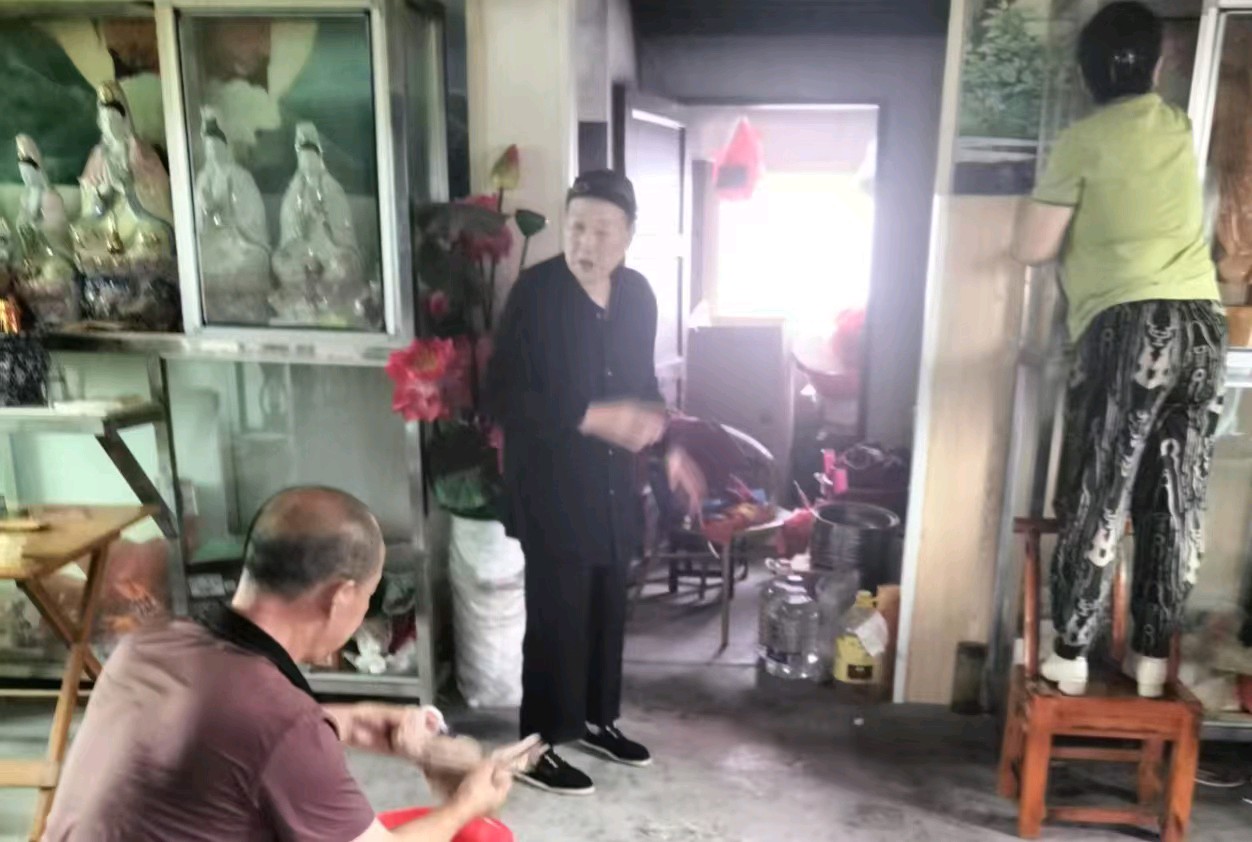【子公司动态/湖北视角】赓续红色初心 情暖军属之家 ——祥轮集团湖北祥轮子公司开展七一拥军暖心志愿服务活动(图6)