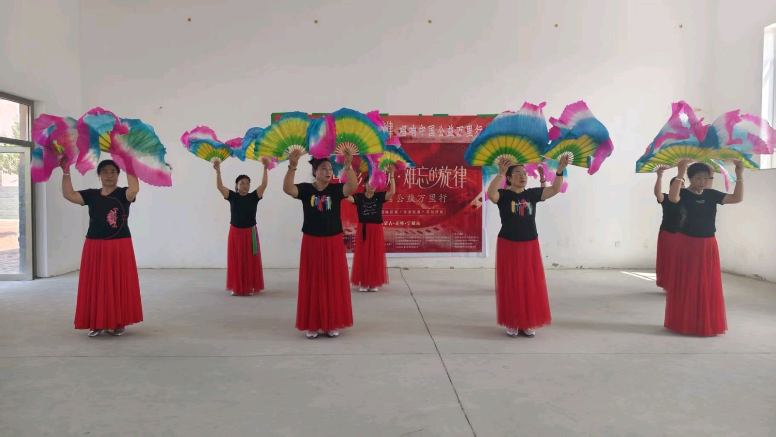 唱响时代旋律 公益文艺暖基层民心（图4）