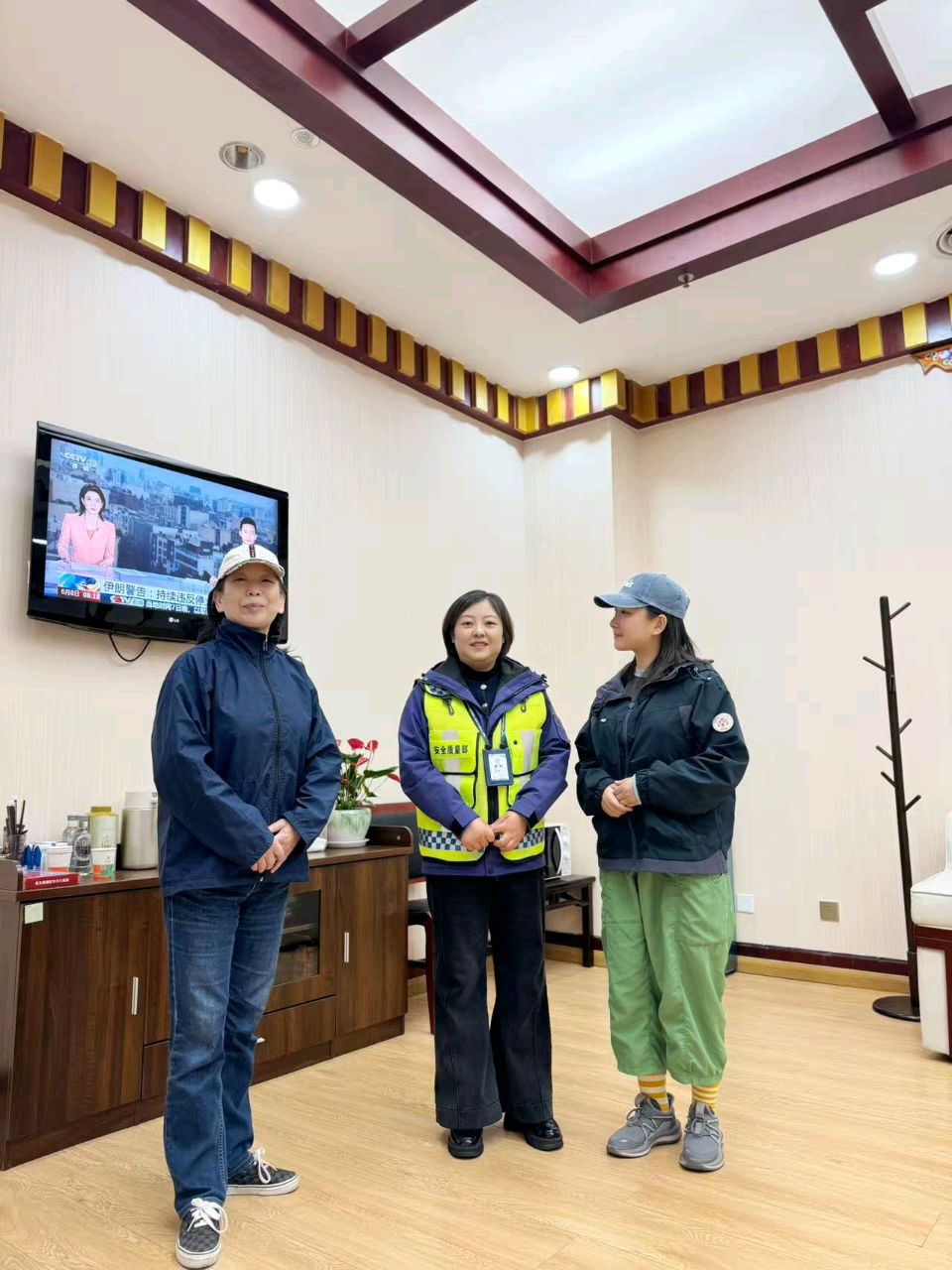 《雪域军魂》作品集锦 我送战友回邦达 作者‖杜红宁（成都） 组稿‖罗胤清（德阳）（图16）
