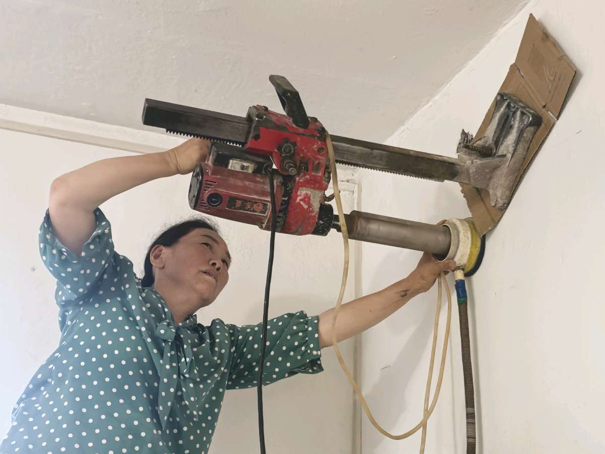 「凡人微光」夫妻瓦匠,氤氲南坪的变迁(图9)