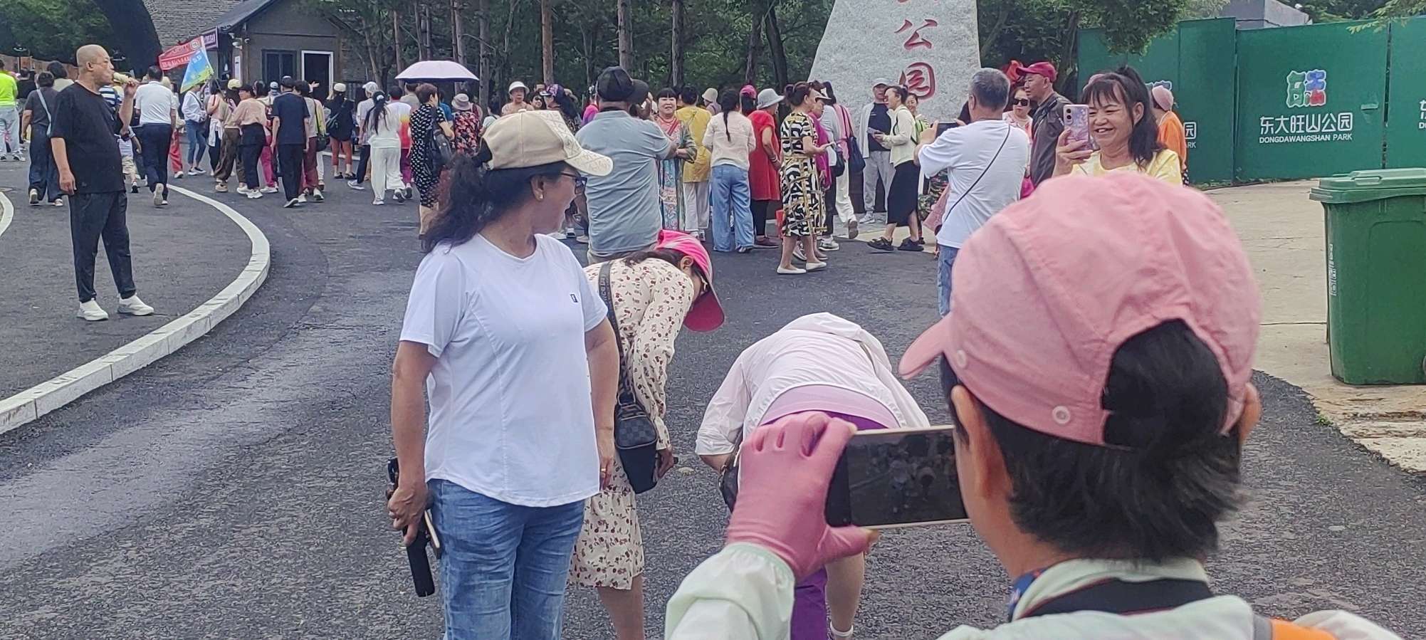 吉先锋退役老兵文工团第6分团吉林市松花湖和北大旺两日游图片视频集锦