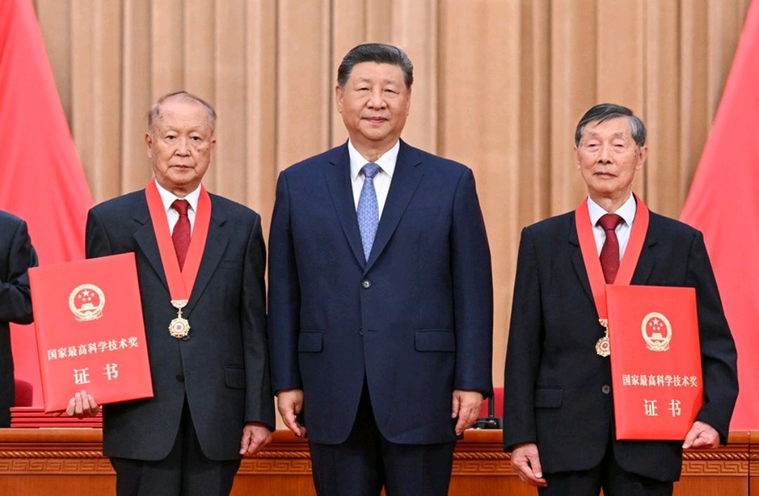 鼎铸科创千秋业,词抒强国万里程——敬和总书记科技盛会重要讲话(图4)