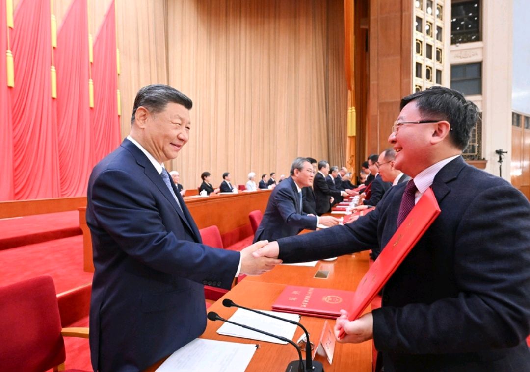鼎铸科创千秋业,词抒强国万里程——敬和总书记科技盛会重要讲话(图8)