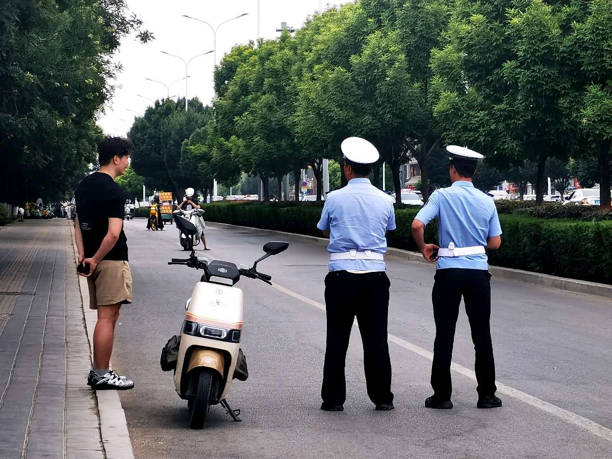 银川:严查细管（图5）