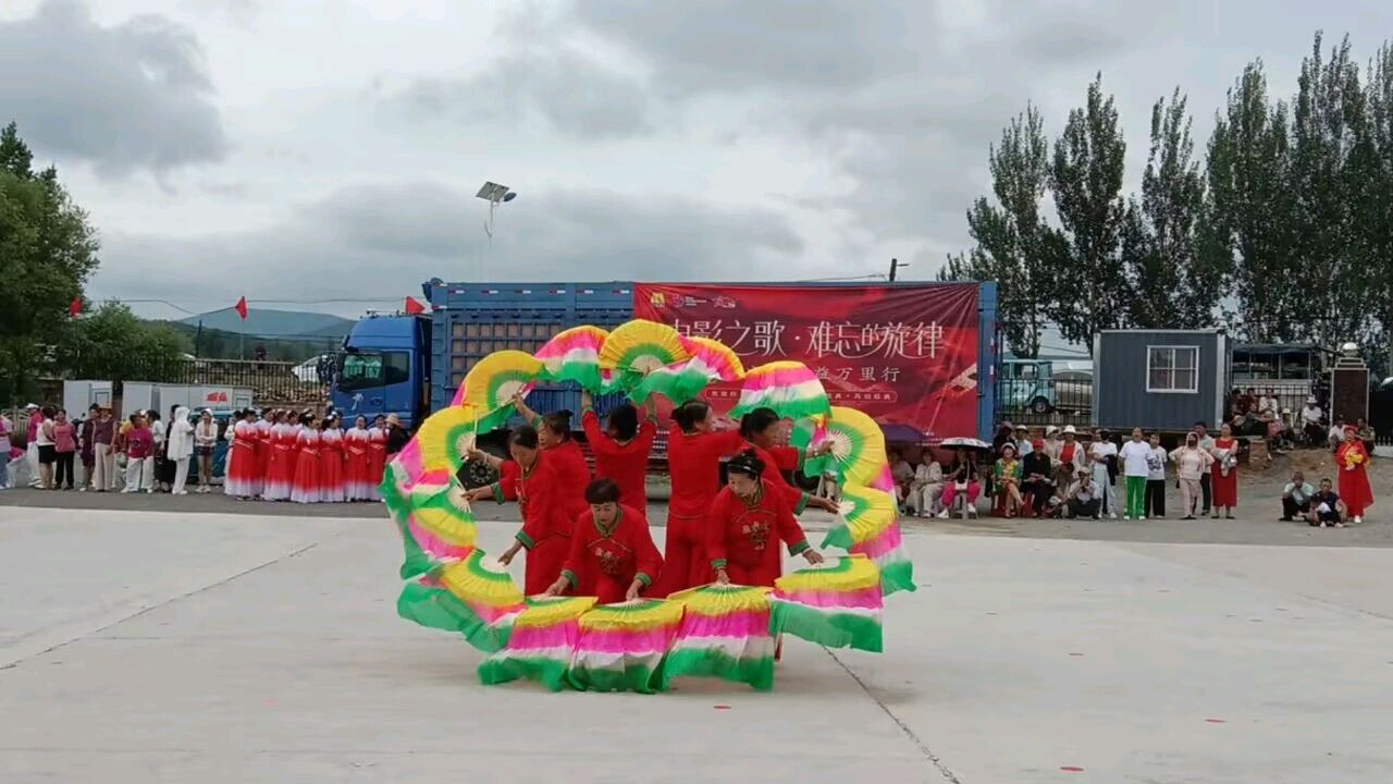 唱响红色经典 志愿助力乡村文艺汇演（图9）
