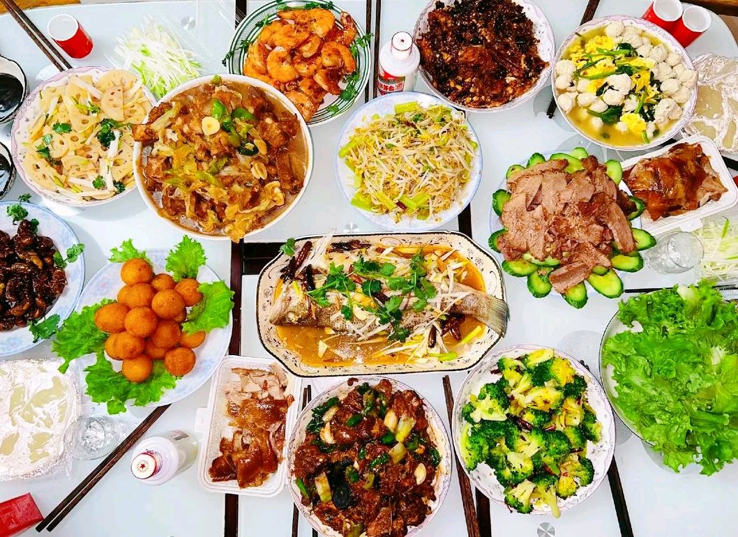 撰稿人：白荷（图3）