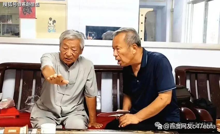 峰峰人物李朝卿:金色盾牌写忠诚 健身有道度晚年