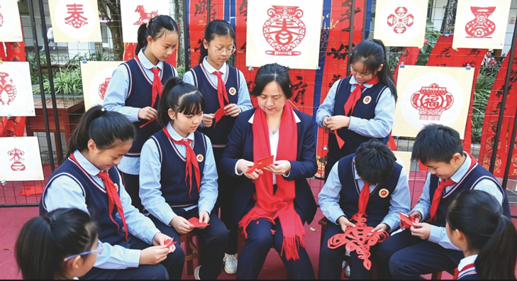 保山托起“群众家门口的幸福”(3)‖实验小学:“让每一株小草都开自己的花”(图5)