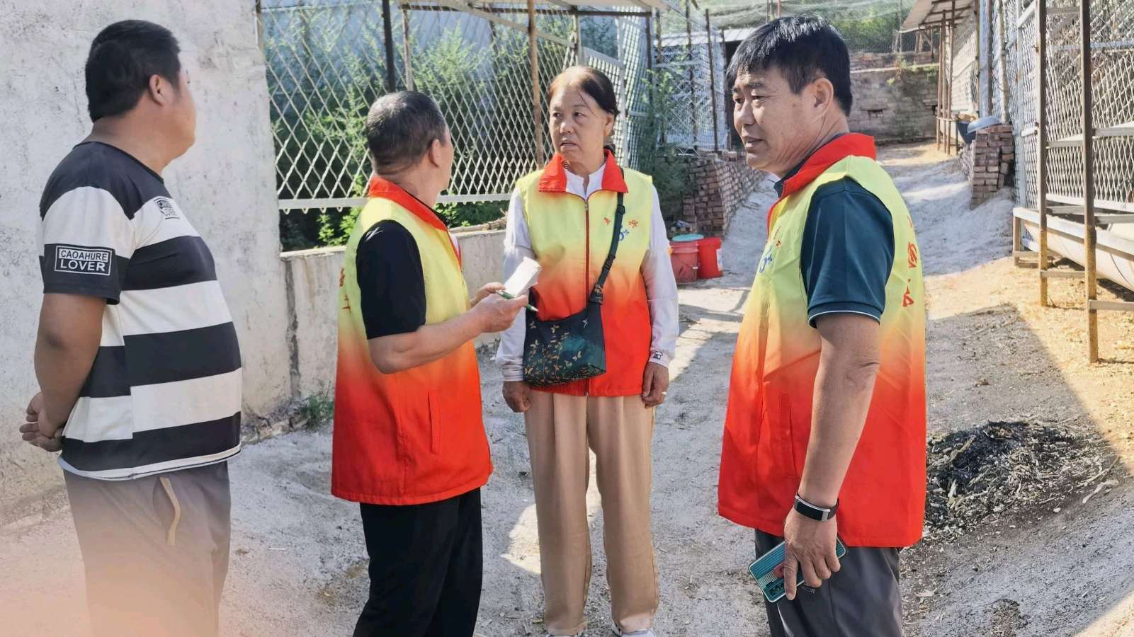 走访特色养殖户 探寻实情拓销路（图4）