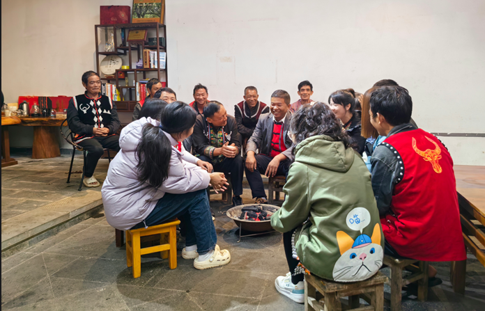 保山托起“群众家门口的幸福”(6)‖腾冲猴桥镇:家门口的“火塘会”,激活边疆治理“神经末梢”(图10)