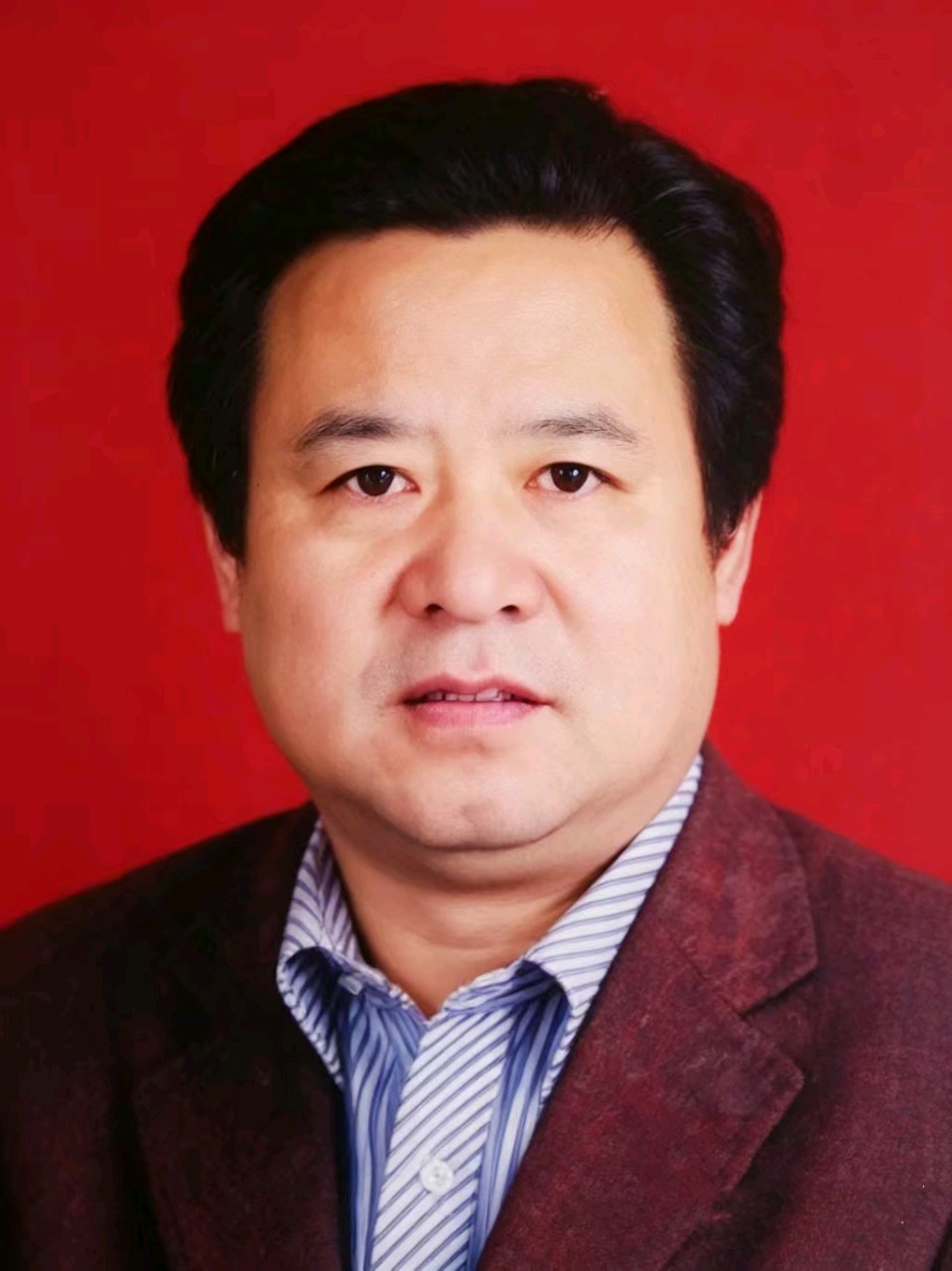 【乐天头条】文学社 核心作家沈巩利先生精品佳作//《玉兰花开》(图4)