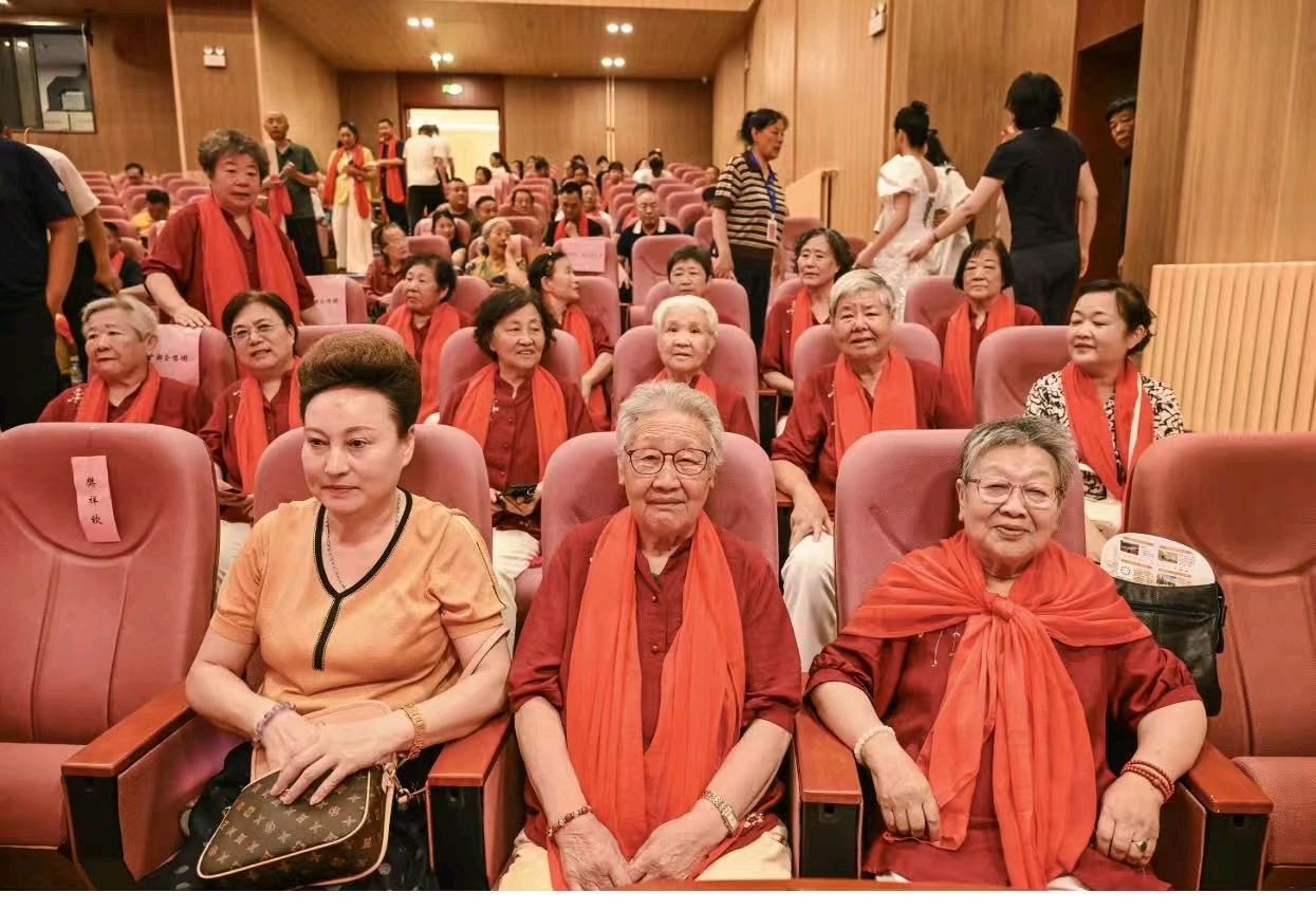 贺 “八一颂・运河情” 首届全国书画名家邀请展暨文艺演出圆满成功（藏头七律）/ 张克华（图20）