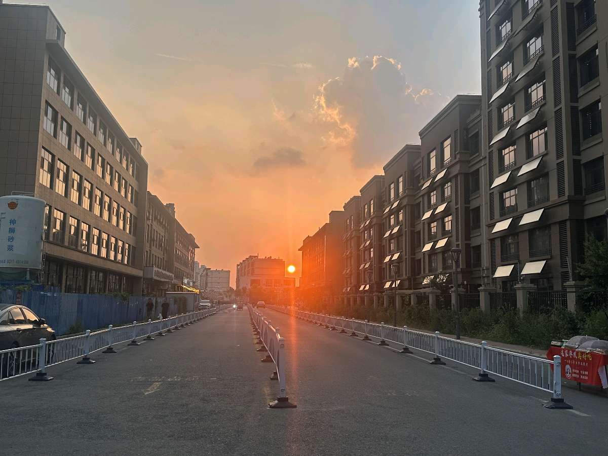 【都市头条向幸福出发编辑部】第16520期 沧州三里家园夕照文 如月 主播 增清