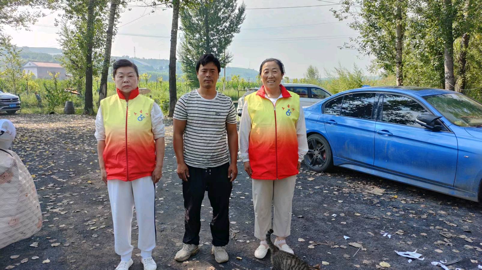 走访鱼塘察民情 助力乡村产业兴
