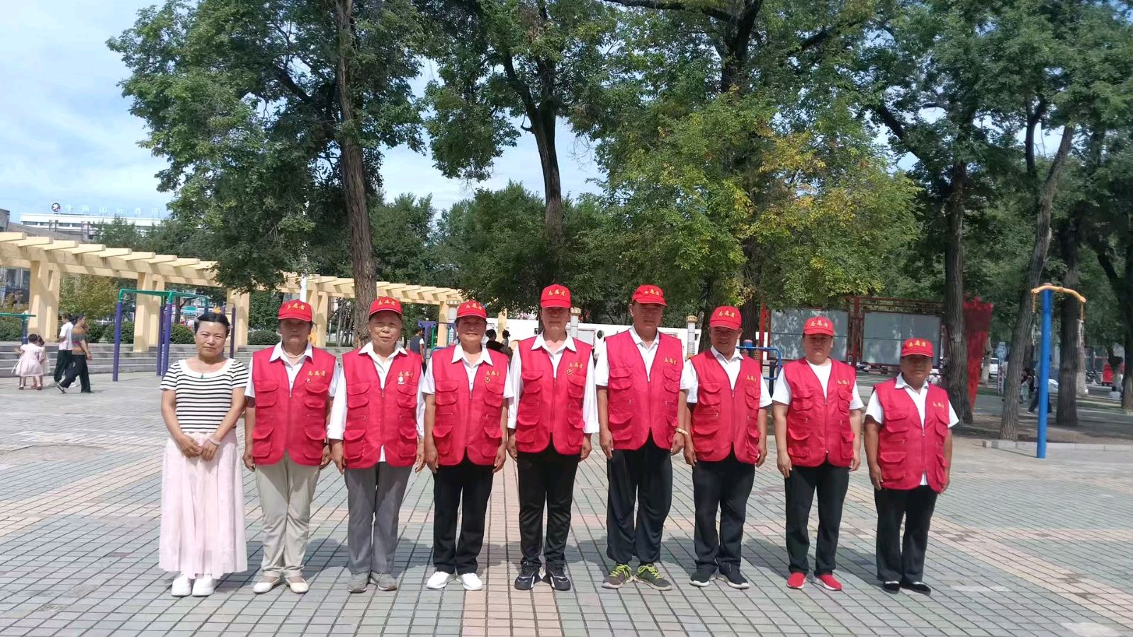 便民服务暖民心 红色宣讲传薪火