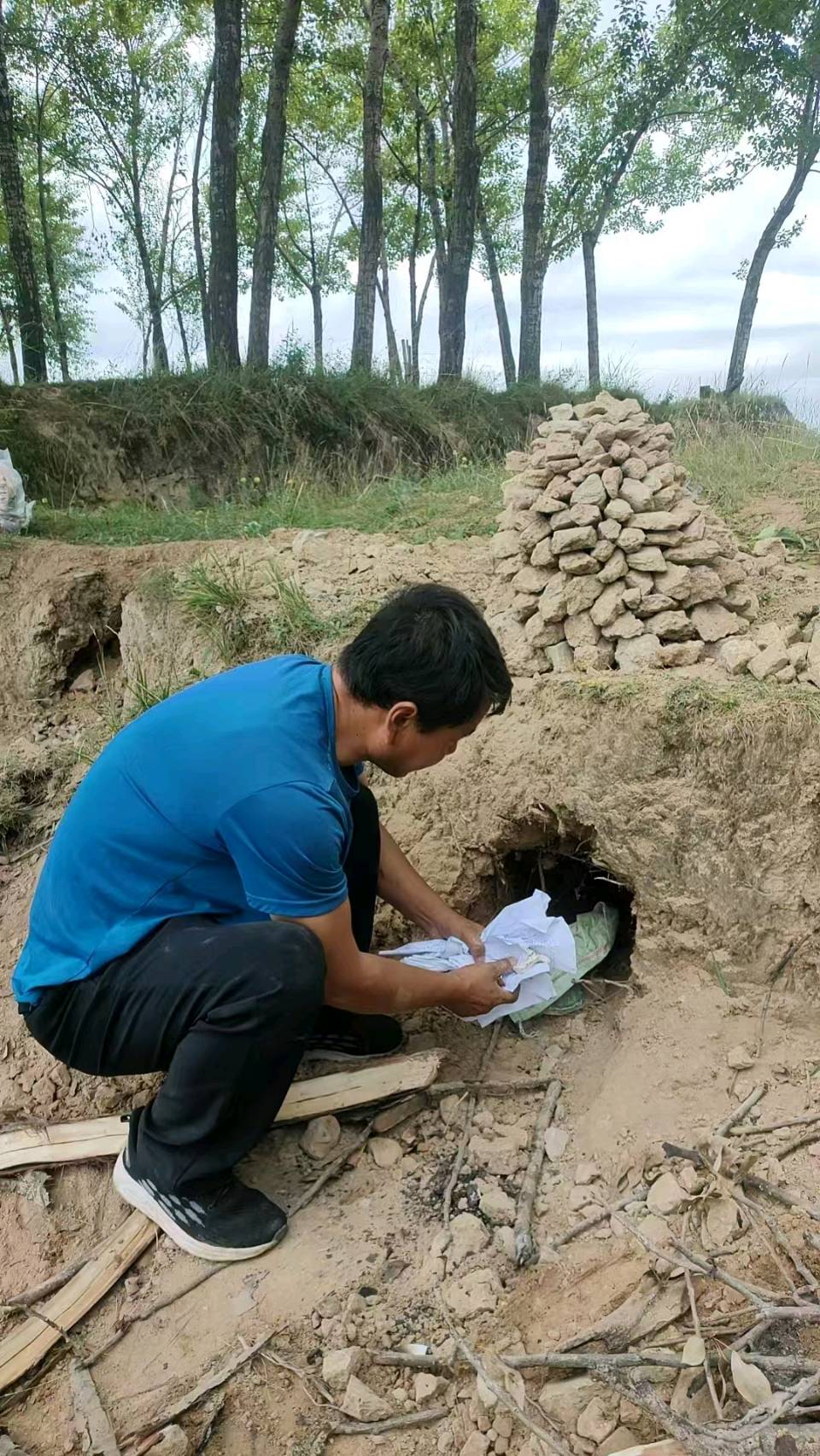 🇨🇳【中国诗人】第1648篇（名家风采）海宇玛老师个人专辑（图5）