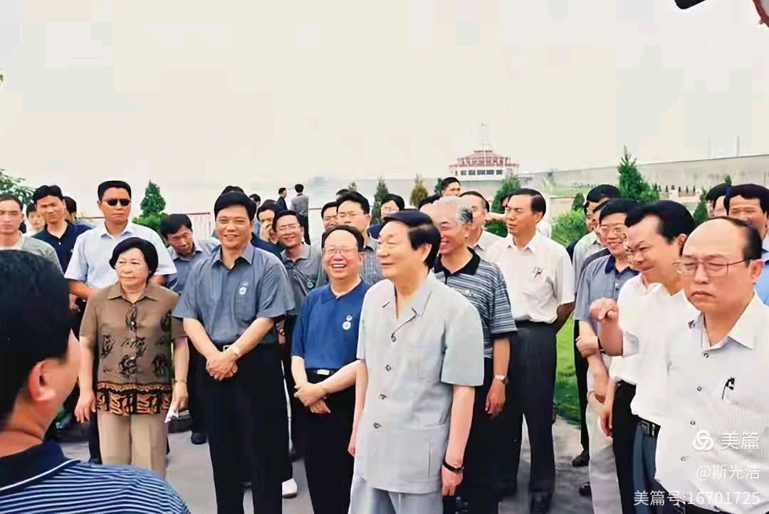 《九江文学社：北京头条》沉痛悼念朱镕基总理（图10）