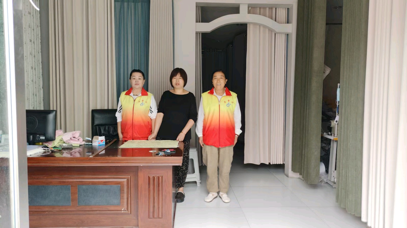 走访市场察实情 真情交流助发展