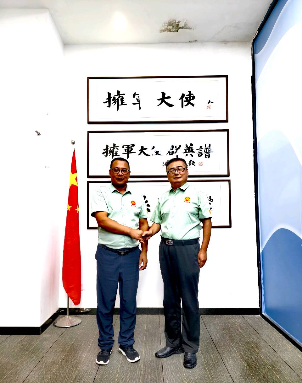 马新存和张伟锋八载公益再携手 强强联合共筑双拥新蓝图(图3)