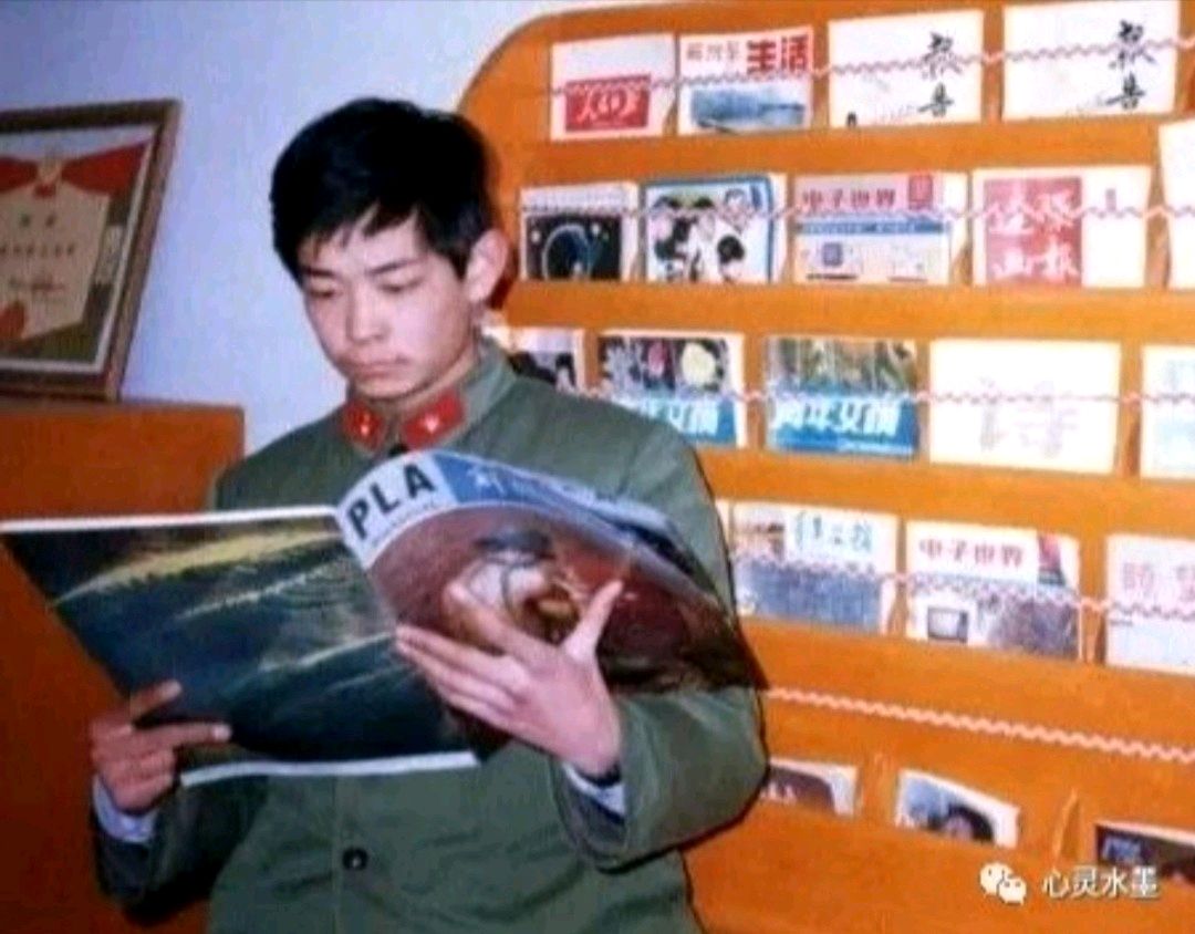 【老兵情怀.缅怀英烈1】张富贵：老山四秩，英烈永怀一一纪念工兵十四团参战四十周年•缅怀蒲城籍王选民烈士（诗）石林：致敬参战老兵（画）北京头条.都市头条发布！（图36）