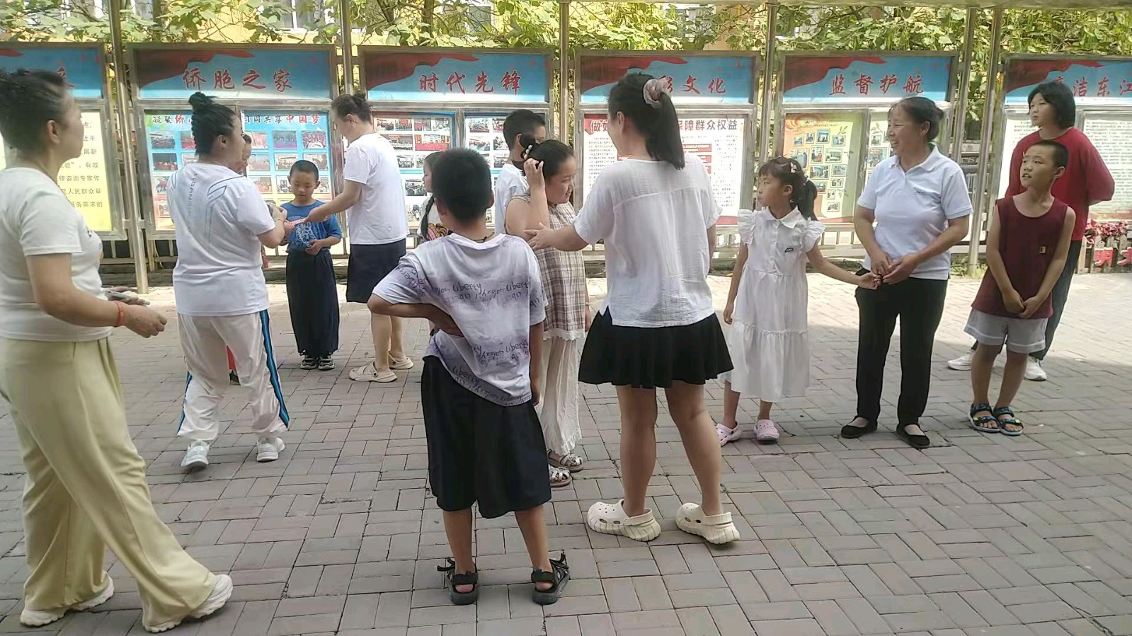 便民服务暖民心 筑基育德润童心（图7）