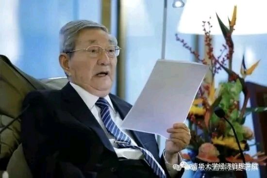 【都市头条成都文苑编辑部】主编周原翁;诗文作者秦牛.何俊锋.屈军强.刘忠良.楊烈焰.翟功印.王兵.叶再.肖乃生.李根乾.(图40)
