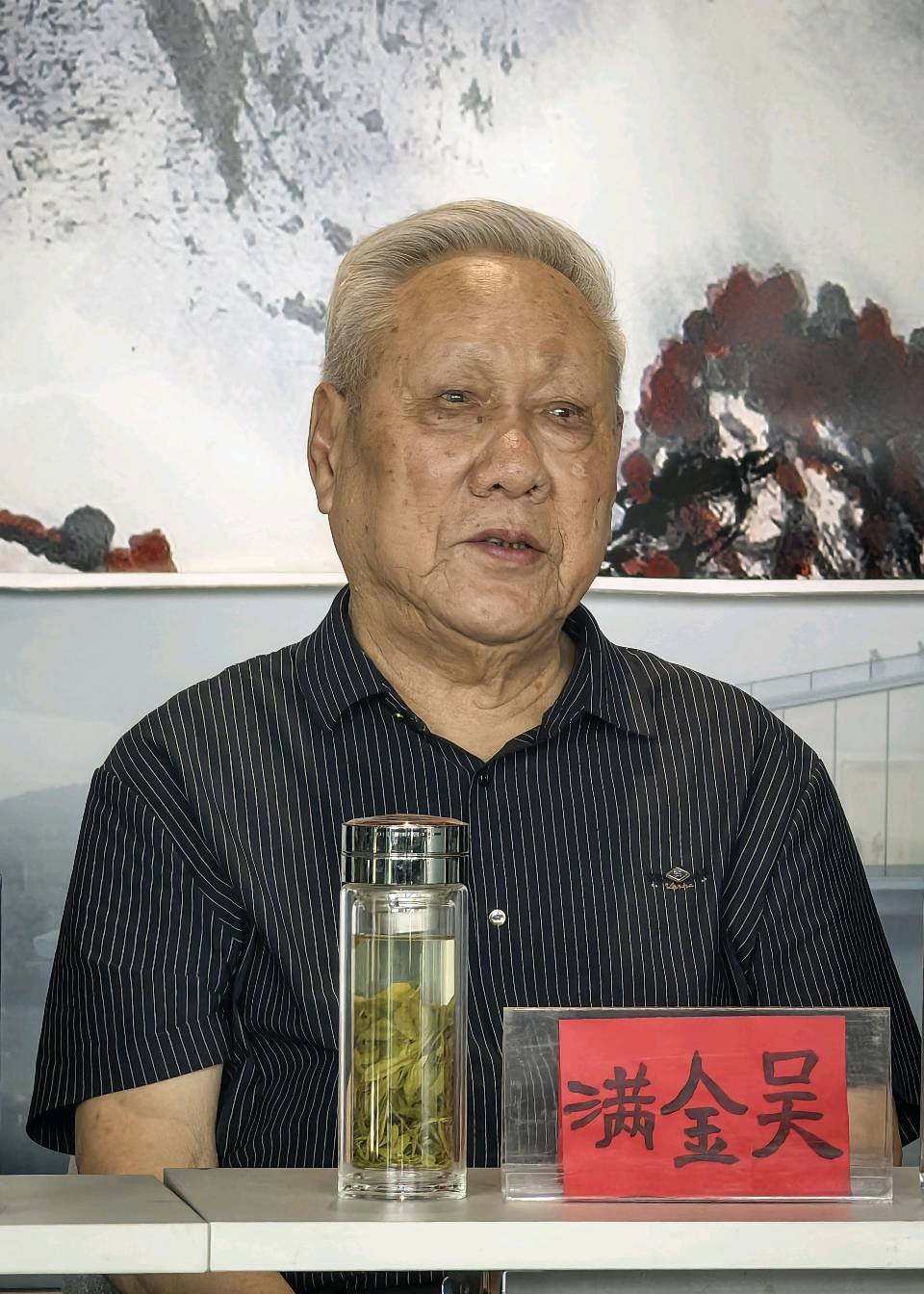 【中国文摘】热烈祝贺著名画家李庆新院长画展开幕式今天上午在泰山佑隆重举行（图6）