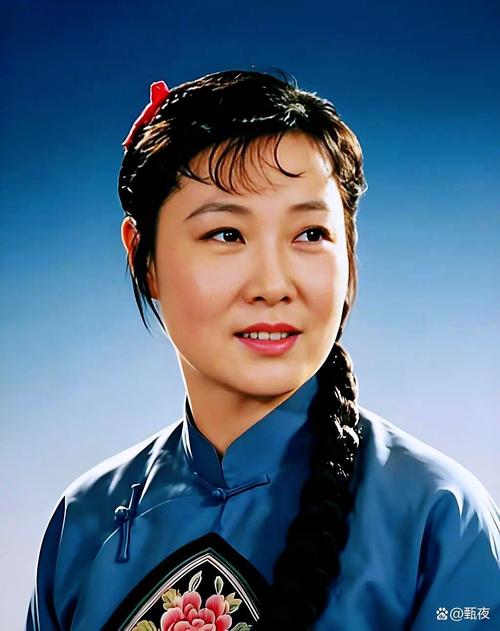 江城子·   悼念歌唱家郭兰英       /   董乃德